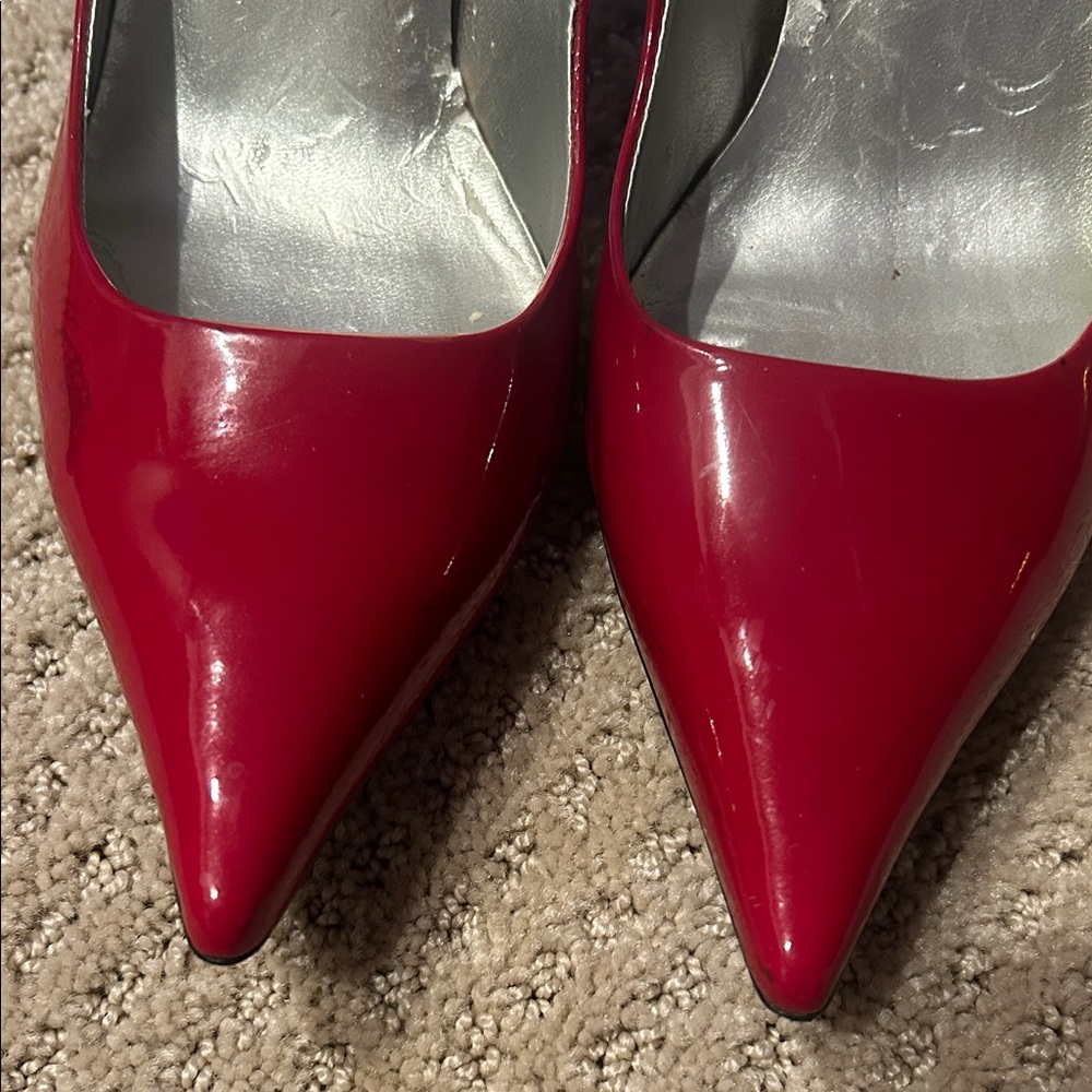 Guess Red Patent Leather Heels - Picture 2 of 6